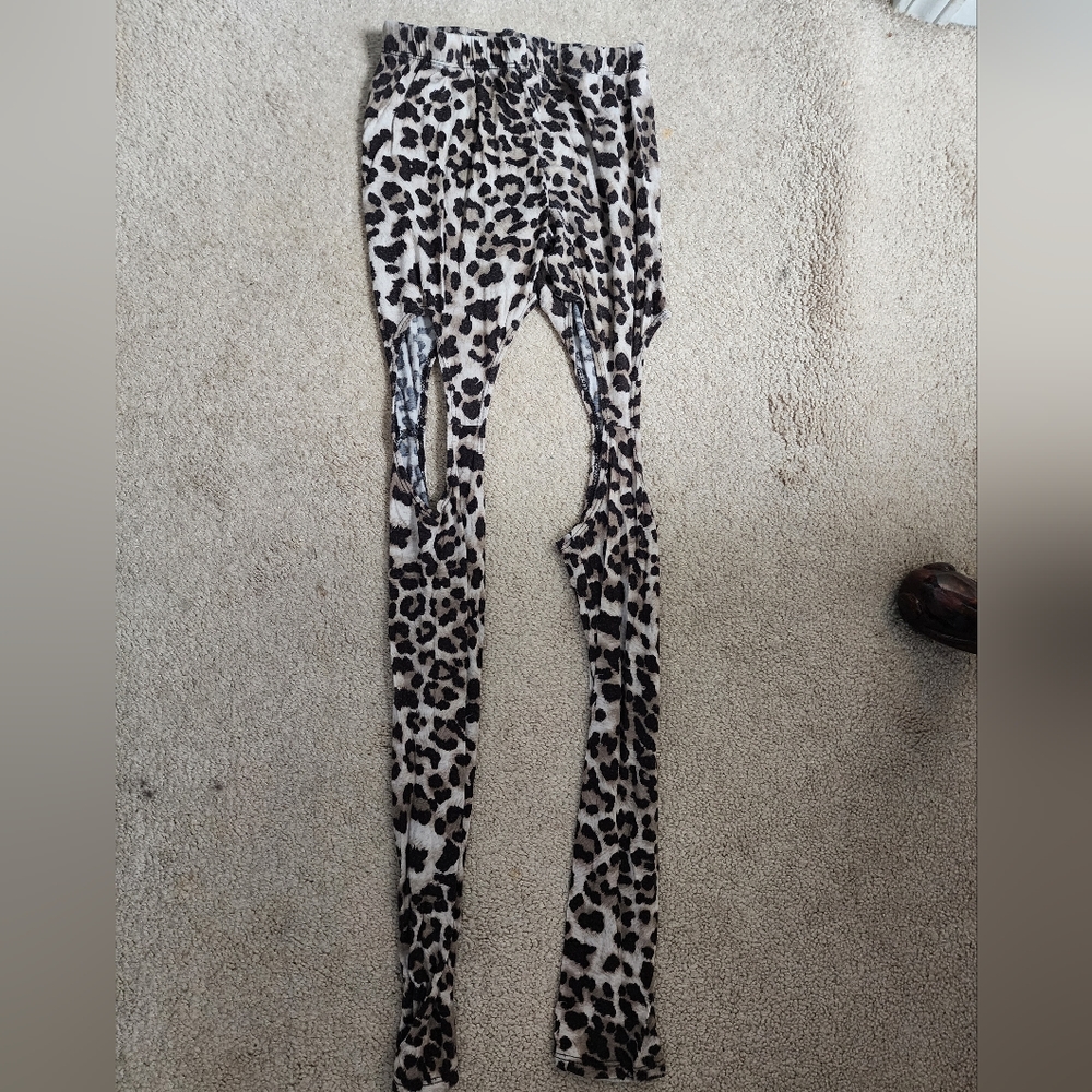 Leopard print leggings